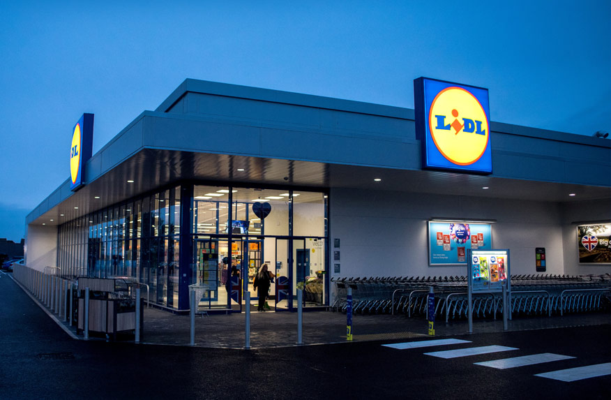 Lidl entrance